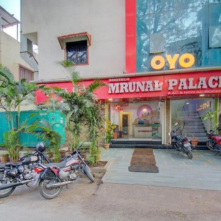 Oyo 11548 Hotel Mrunal Palace Аурангабад Екстериор снимка