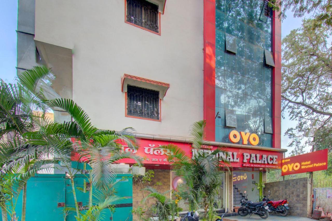Oyo 11548 Hotel Mrunal Palace Аурангабад Екстериор снимка
