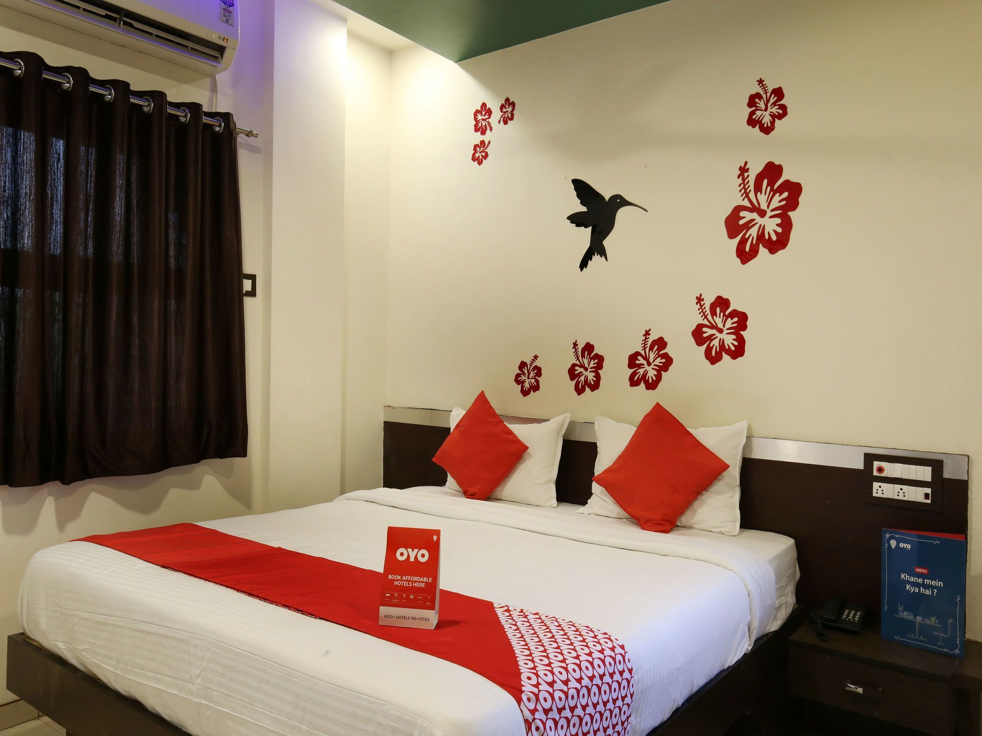 Oyo 11548 Hotel Mrunal Palace Аурангабад Екстериор снимка
